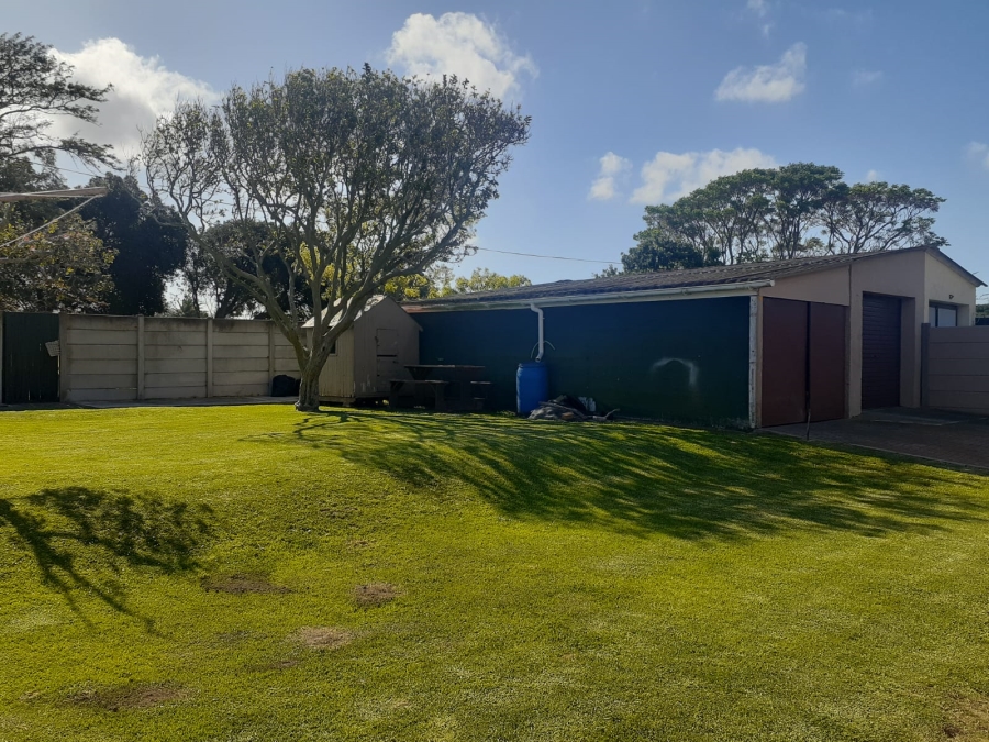 3 Bedroom Property for Sale in Kabega Park Eastern Cape